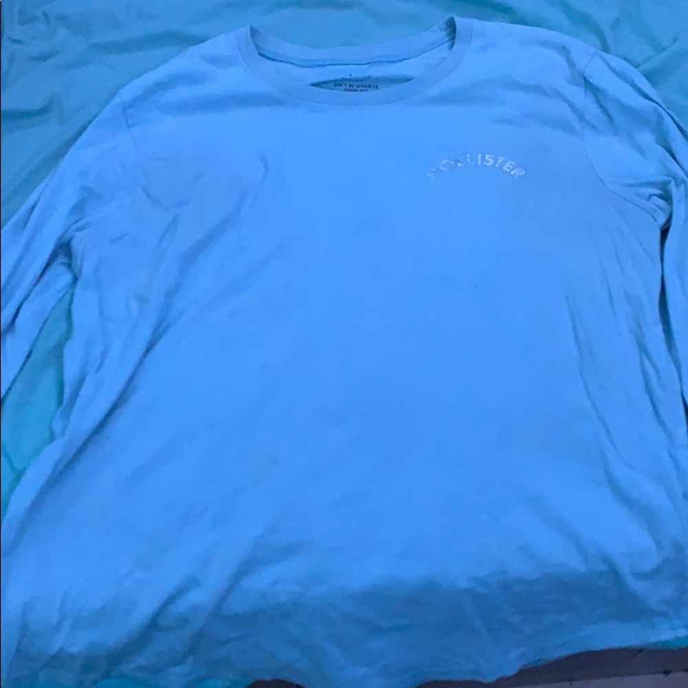 light blue tee